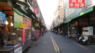 飲食が楽しめます