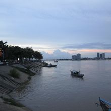 トンレサップ川