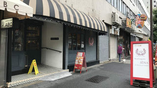 パン工房 Boulangerie IENA