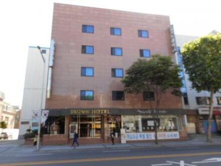 ブラウン ホテル 写真