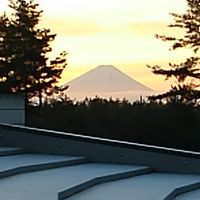 遠くに富士山