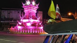 夜に音楽が流れて色が変わるのは１９時、２０時、２１時の３回だけ！