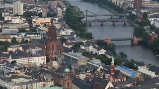 フランクフルト市街を一望