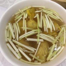 鶏湯浄水餃：23元