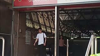 コンパクトな駅