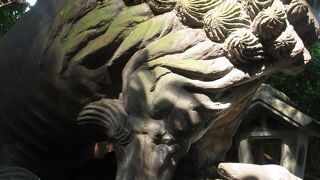 彫刻が素晴らしい ♪