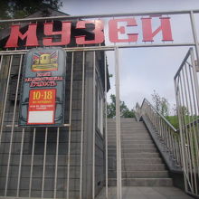 入口の様子。このフェンスのすぐ脇にあるのがチケット売場です。