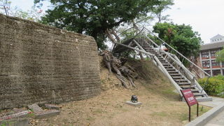 台南城の城壁が残っています