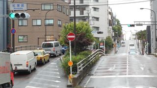 掃部山公園からみなとみらいへ続く坂道