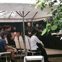 第71回白梅同窓会慰霊祭、式典の様子。