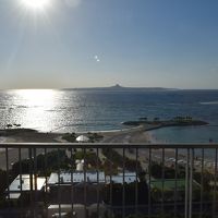 夕方の眺望／西日が強いが、日没が見れる