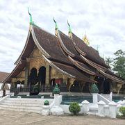 ルアンパバーンのシンボル寺院