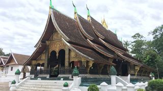 ルアンパバーンのシンボル寺院