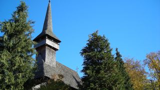 ポイエニレ イゼイの木造教会