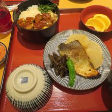 定食を食べました