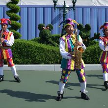 ディズニー映画の曲を演奏 By レッドウイング アトモスフィア エンターテイメント 東京ディズニーランド のクチコミ フォートラベル