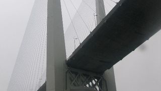 やはりランドマークは黄金橋です