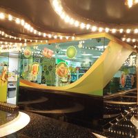 館内のコンビニ