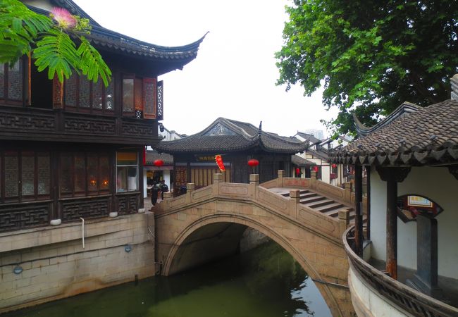上海市内にある小龍包が有名な水郷