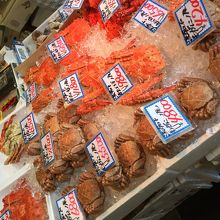 大きなカニを買いました