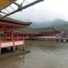 厳島神社社殿