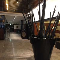 ロビーは広々です