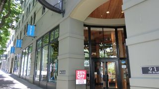 本拠地にある大規模店舗