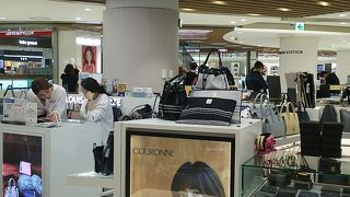 立地も良い免税店