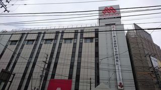 五稜郭エリアにある丸井今井。