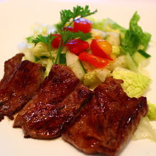 ステーキサラダ10.95$（税抜）