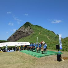 地元の人たちによる太鼓のだしもの