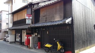 風情がある天満宮に続く石畳の道