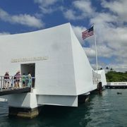 ザ・バスでアリゾナ記念館へ