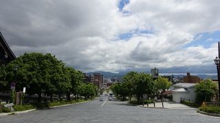 坂の上から見下ろす風景が素晴らしい