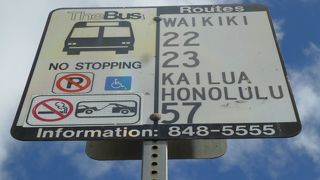 オアフ島のどこまでも行ける！The Bus