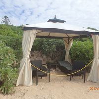 シギラビーチにはカバナもあり一日ゆっくりシュノーケル三昧