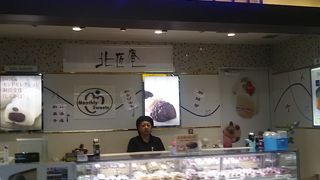 いろいろなスイーツがあります