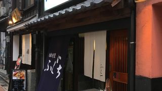 奥に長い町家のつくり。なんかいい雰囲気です