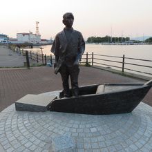 新島襄ブロンズ像 