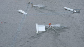 ６月、ハスの花は少しでした。ウォータースポーツの練習場所？？