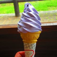 ラベンダーのソフトクリーム