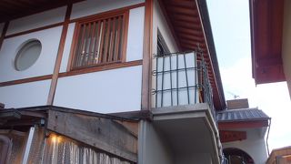 家系図が興味深い