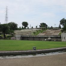 でも一体となった県立津久井湖城山公園 （水の苑地）は新しい