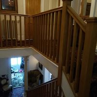 部屋へはこの階段で。チェックイン時にはお父さんが荷物を運んで