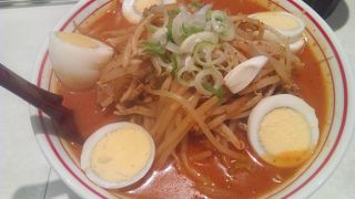 常連客人気NO.1は味噌卵麺