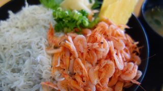 ここの桜海老丼が私の定番です。駿河湾といったら桜海老です。