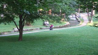 北大キャンパスのせせらぎ