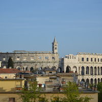 部屋から見た円形劇場