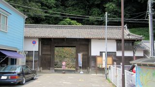 周囲の景観がちょっと残念です