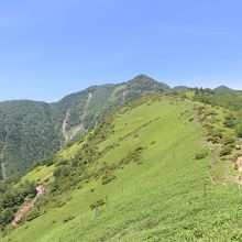 稜線がきれいで登りたくなりましたが。。。